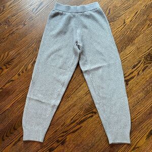 Mazik gray nubby sweater knit pull-on joggers. Small.